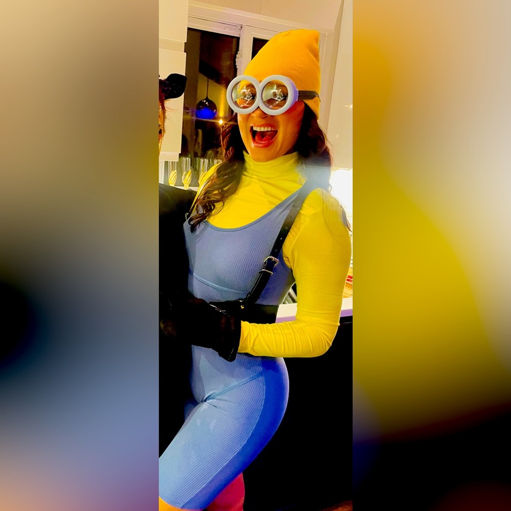 Women’s Minion Costume